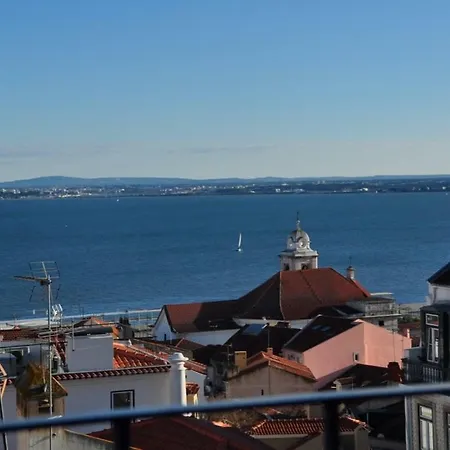 Green Alfama Lovely View Lisbon